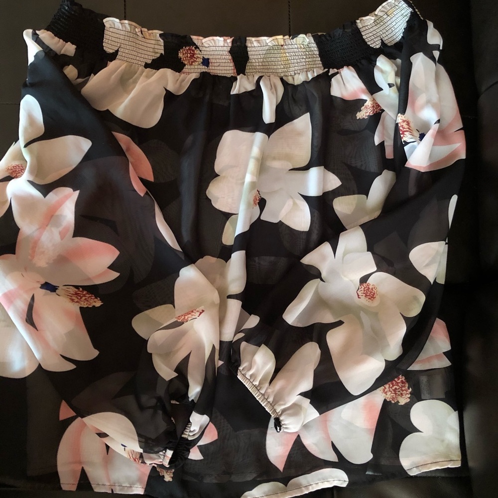 Off the shoulder sea through top